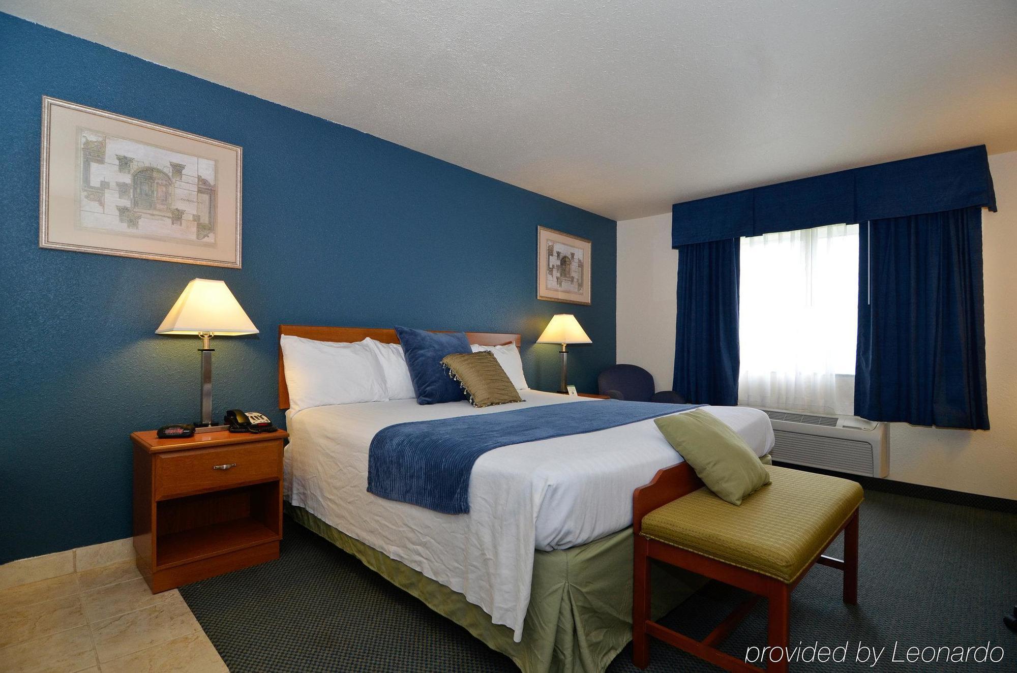 Best Western Central City Номер фото